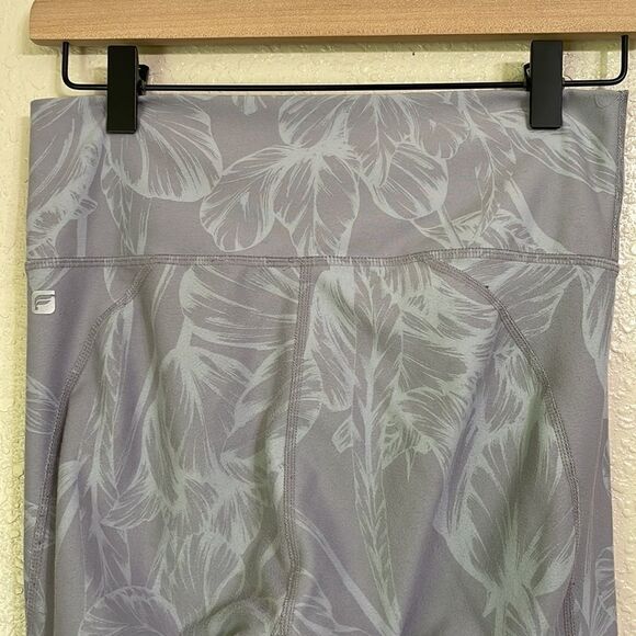 FABLETICS BLOOMFIELD workout cropped leggings - Picture 4 of 7